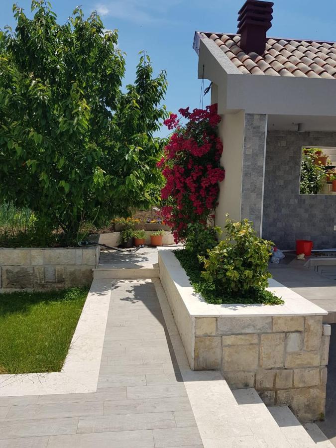 Verbalj Apartment With Swimming Pool Kotor Zewnętrze zdjęcie